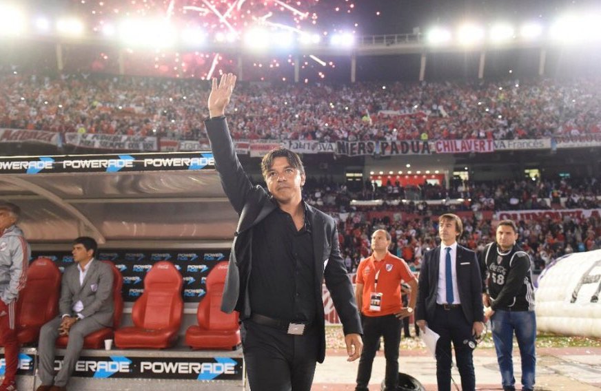 TodoRiver28's tweet photo. EN VOS CONFÍO MG! 

⚪🔴⚪ #RIVER https://t.co/ADhOfftKx3