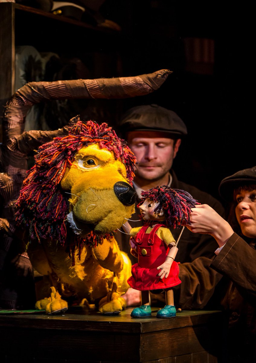 BeaconWantage's tweet photo. There's now only a week to go until #HowToHideALion roars on to our #stage 

Have you got your #tickets? 

https://t.co/Y8MJyVPc6Q

@pigtailspro @stephens_helen #theatre #livetheatre #howtohidealion #show #puppets https://t.co/SjJRWdEesw