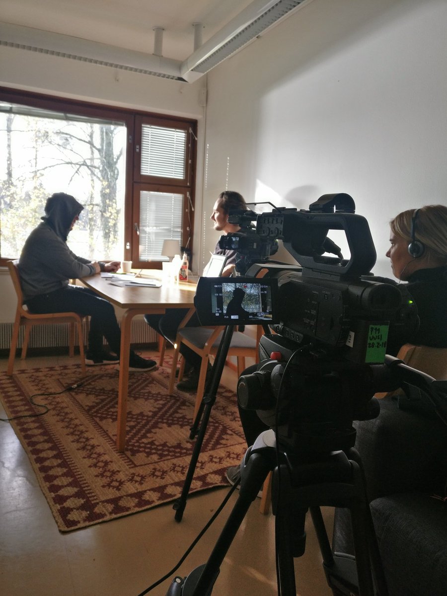 ElinaKnaapi's tweet photo. #fiktio #makingof https://t.co/syadHJ5s9A
