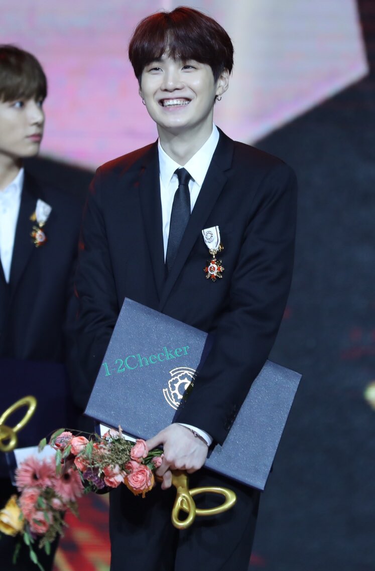 [HQ] 181024 SUGA - 2018 Korean Popular Culture &amp; Arts Awards (cr.1_2Checker0309) /มีความสุขสุดๆเลยย