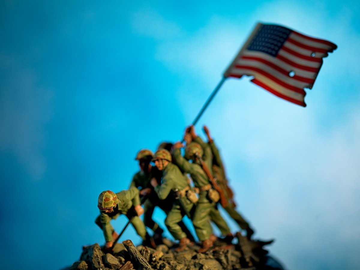 EastmanMuseum's tweet image. How do memories shape your understanding of these images? How might someone of another generation or background interpret it differently?

#OnViewNow: David Levinthal (American, b. 1949). Iwo Jima, 2012. Inkjet print, printed 2014. Gift of Donald Rosenfeld Jr. © David Levinthal