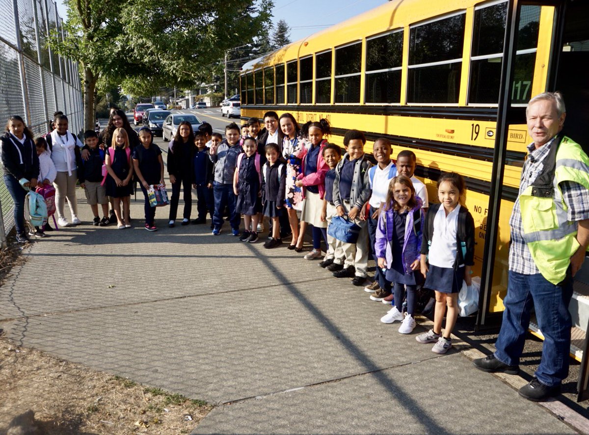 SuptEnfield's tweet photo. Happy National School Bus Safety Week! Thank you to all of the @HighlineSchools bus drivers who get our students safely to and from school each day. #NSBSW #NSBSW2018 https://t.co/K8XIwZEc8r