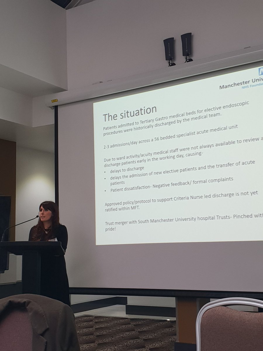 We're back from lunch and now have Stacey Munnelly from Manchester Royal Infirmary speaking about how she lead on introducing #criterialeddischarge in the trust. It's clear that sharing ideas and best practice with neighbouring trusts was key to #improvingdischarge @MrsMunnelly