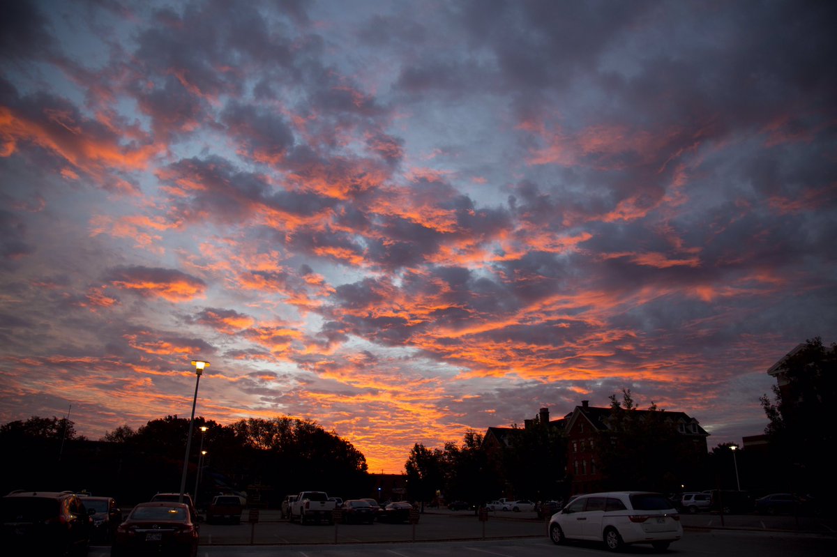 spearsdistance's tweet photo. This morning’s sunrise was 🔥🙌 #okstate #gopokes #oklahoma #sunrise #spearsbusiness https://t.co/eGru3yyFPX