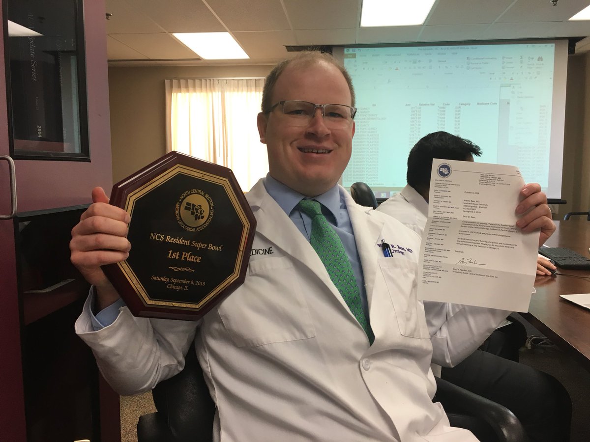 SIU_URO_RES's tweet photo. Senior #resident Wes with his plaque for winning 1st place at the NCS #ResidentBowl   Wes will be apart of the NCS team at #AUA19 #Urology #residenteducation https://t.co/jE7RHZUqFV