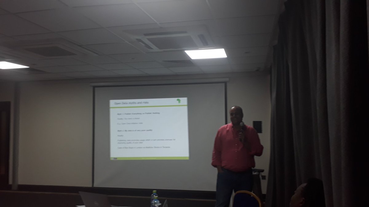 MobileWebGhana's tweet image. We are continuing from where we left off yesterday at the Open Data Champions Workshop. 

A little recap of what happened yesterday to kick start today&apos;s session. 

#OpenDataGhana #Opendataworkshop