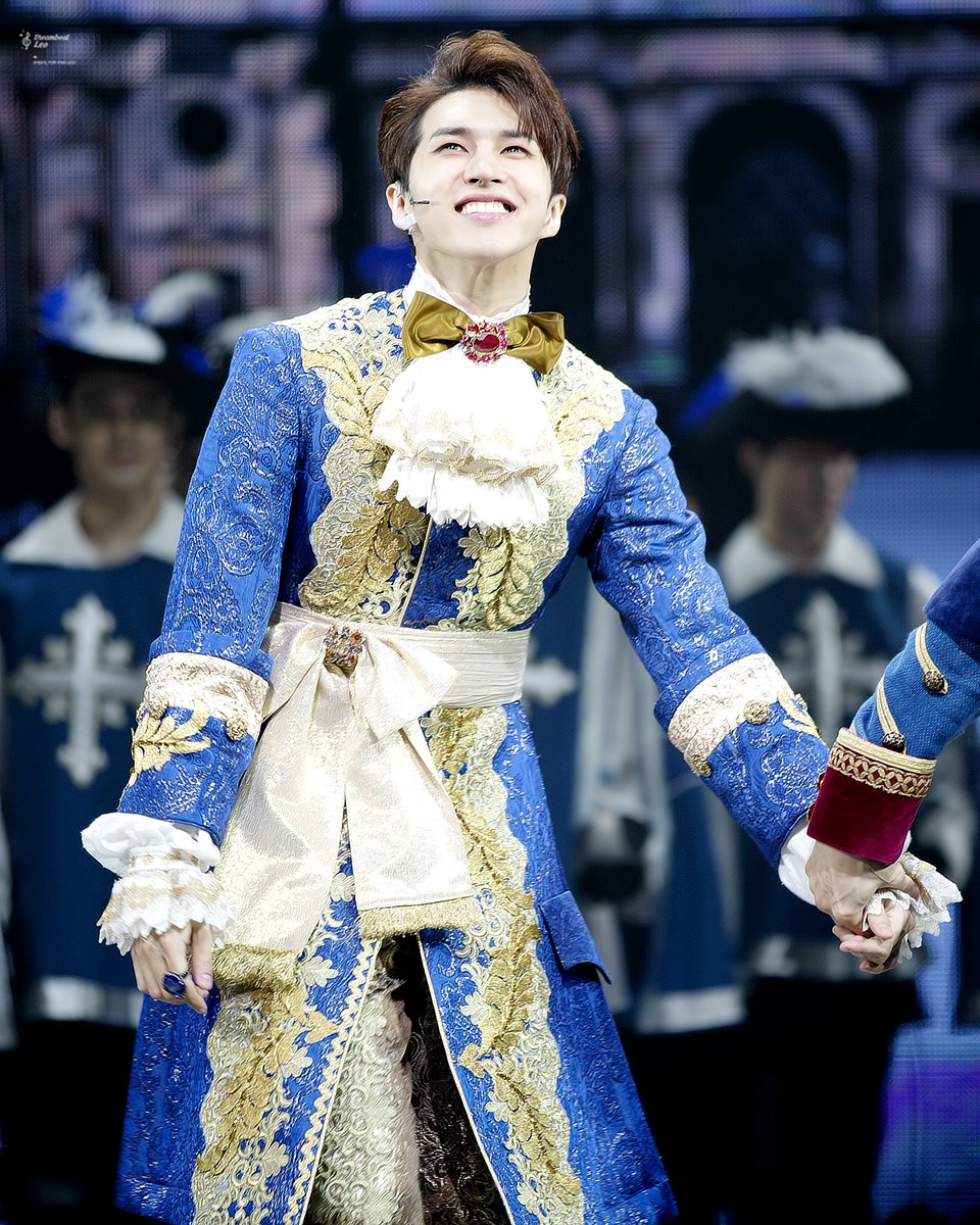 Dreamboat_LEO's tweet image. 달타냥 님과 사랑댕이 💕

181024 아이언마스크 
#서영주 #빅스 #VIXX #켄 #KEN #아이언마스크 @jaehwany0406