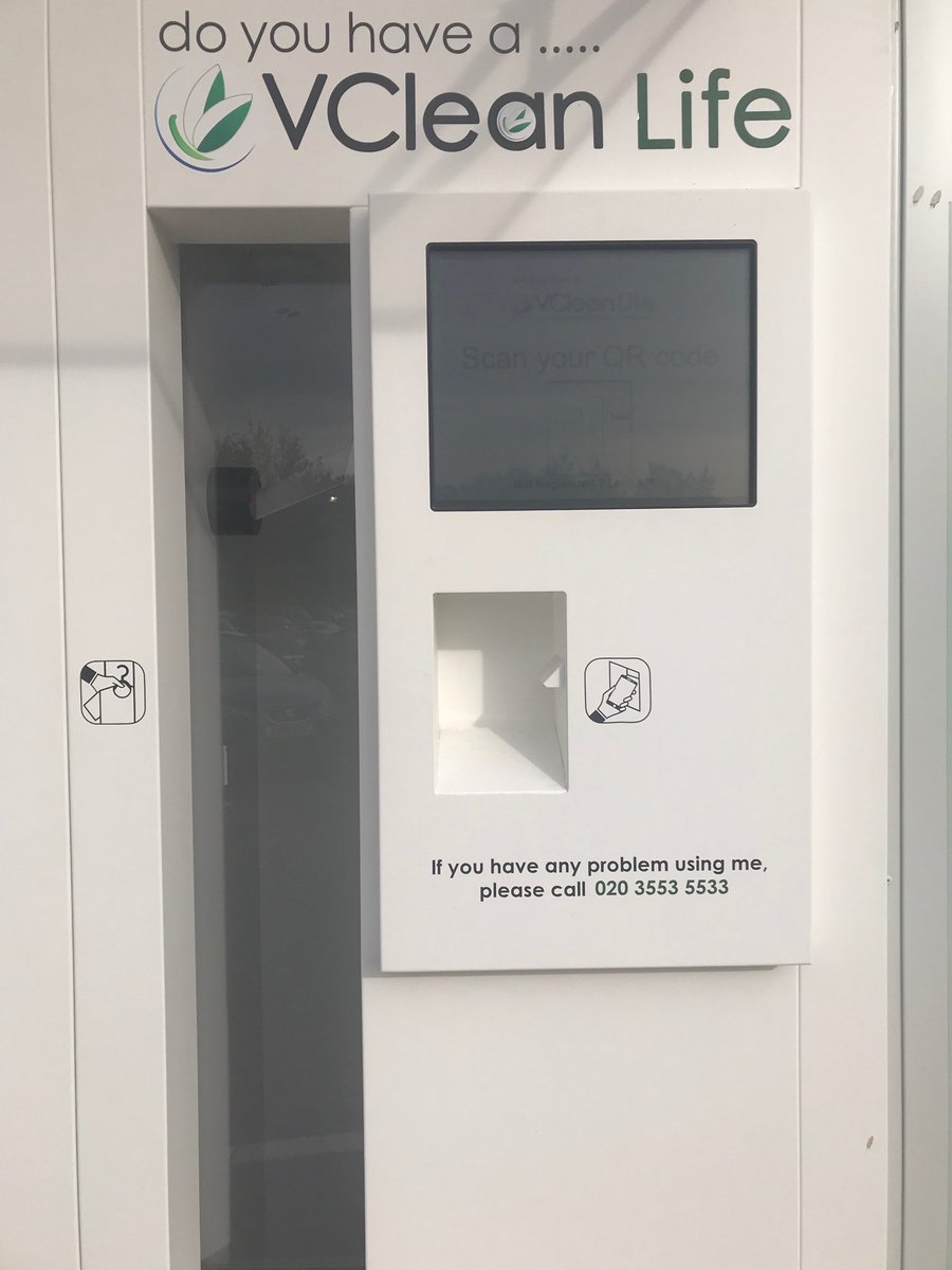 gabyjes's tweet image. Excited this new eco friendly drycleaning startup has chosen Epping to showcase ⁦@VCleanLife⁩ #eco #tech #startup #innovation #cleaning