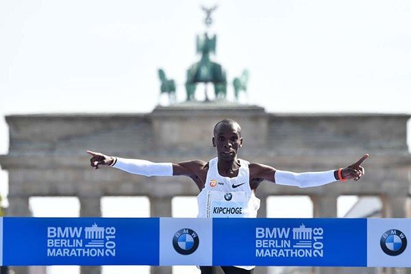 CanvasMediaKe's tweet photo. Congratulations @EliudKipchoge for being named UN Person of the Year. #MakingKenyaProud #UNDay #KQDirectFlight https://t.co/8n3FoBB4PL