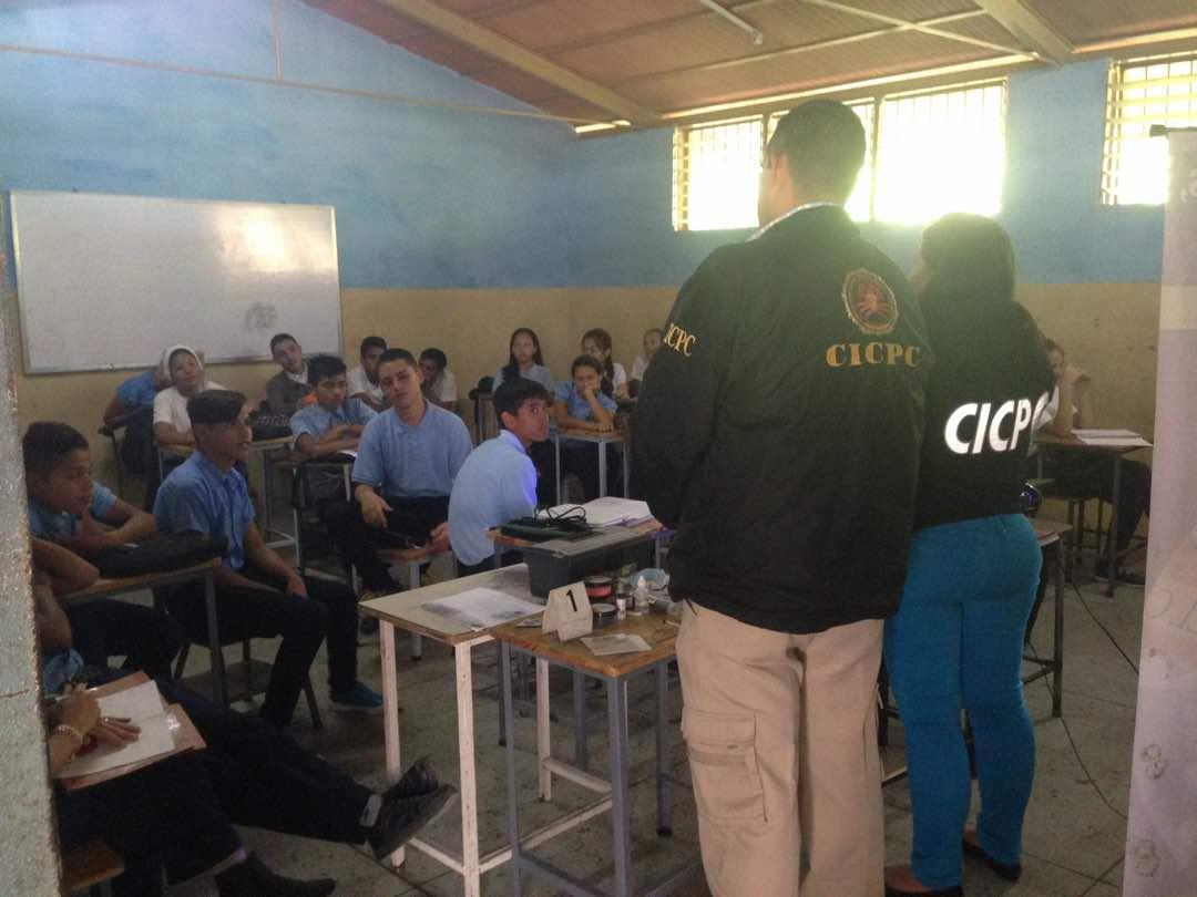 1. #CICPC llegó al Liceo Bolivariano "Ignacio Carrasquero", ubicado en la parroquia Escuque, municipio Escuque, Final Calle Mismote, urbanización Los Limoncito, estado Trujillo, con el programa de Prevención Social "La Criminalística va a la Escuela" <a href="/NestorReverol/">Néstor Luis Reverol</a> <a href="/NicolasMaduro/">Nicolás Maduro</a>