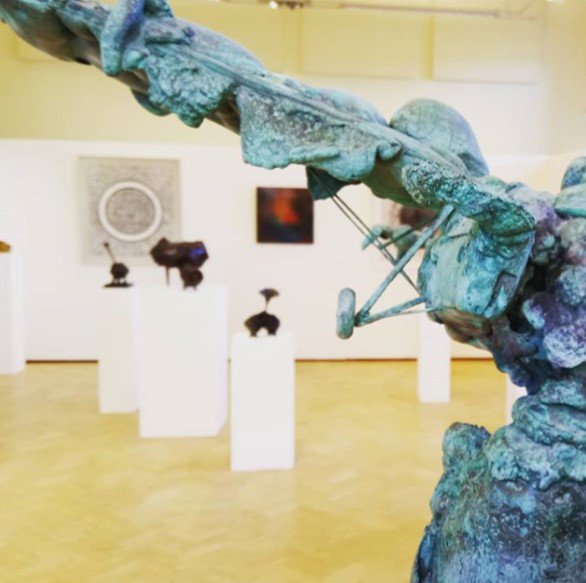 poundarts's tweet image. Lovely to see @dalsartwork in the building earlier. Being interviewed by @BBCWiltshire in &amp;amp; around his exhibition &amp;amp; artwork. You can listen to what Dallas has to say when the interview will be aired on Friday (we think). Exhibition runs until Sat 10 Nov...  #CookingWithoutGas