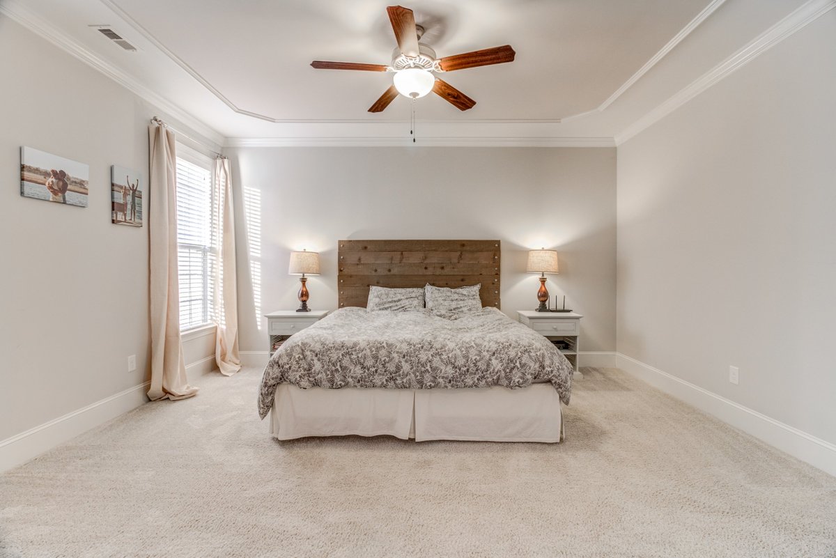 MotionPads's tweet image. Live and work where you play! Check out this gorgeous #homeforsale in #Raleigh at #RenaissancePark that we photographed. #realestatephotography #homesinmotion