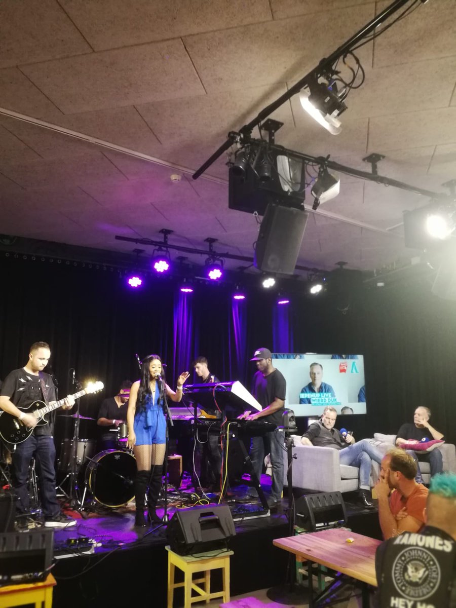 Met trots presenteren we: <a href="/Samoraworldwide/">SAMORA</a>