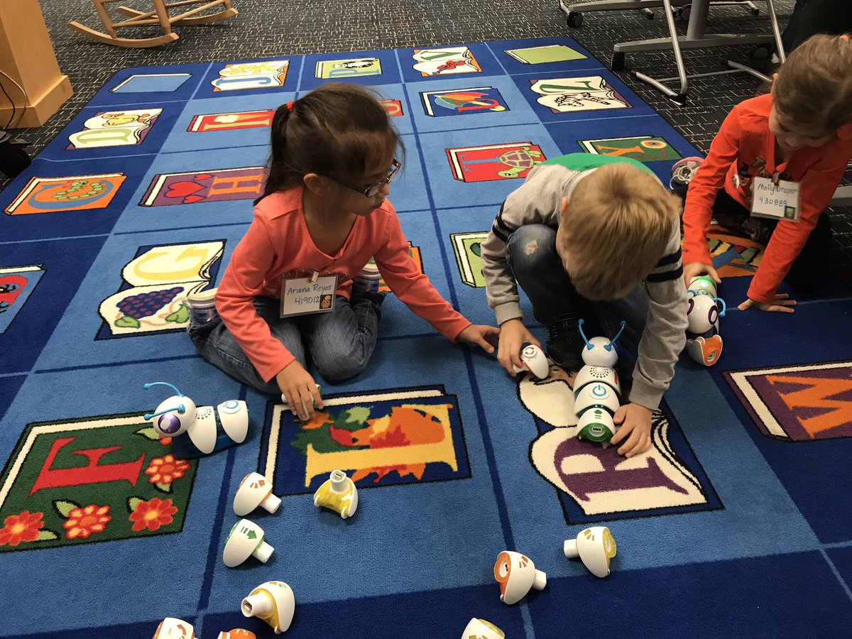 anchorgalEDU's tweet image. Code-a-pillars with the Kinders. #Kinderscancode @AlantonAstros #vbits