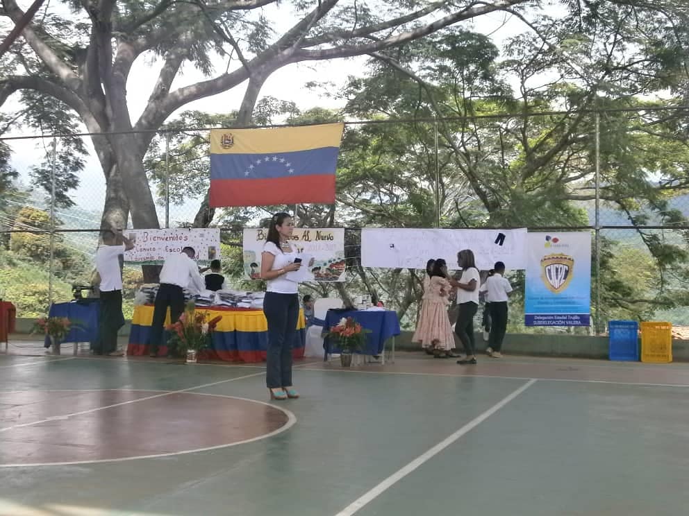 2. Dirigida a 33 personas entre 21 a 53 años de edad. 
Felicito a la Abg. Elbia Araujo. #CICPC