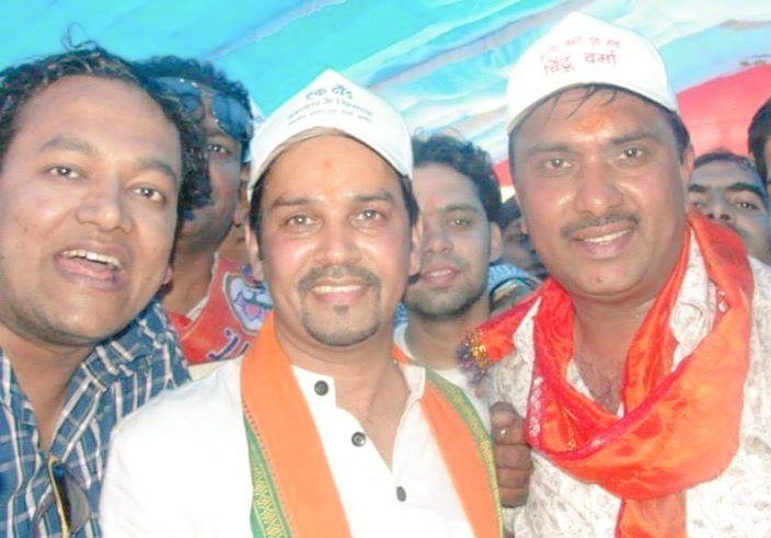 gauravtiwarirau's tweet photo. आपके प्रथम इंदौर आगमन पर #एक_दौड़ कार्यक्रम पश्चात @jiratijitu जी के साथ....

आदरणीय भाई साहब @ianuragthakur जी पुनश्चः जन्मदिवस पर खूब खूब बधाई....💐🎂 https://t.co/HXu1smncZ5