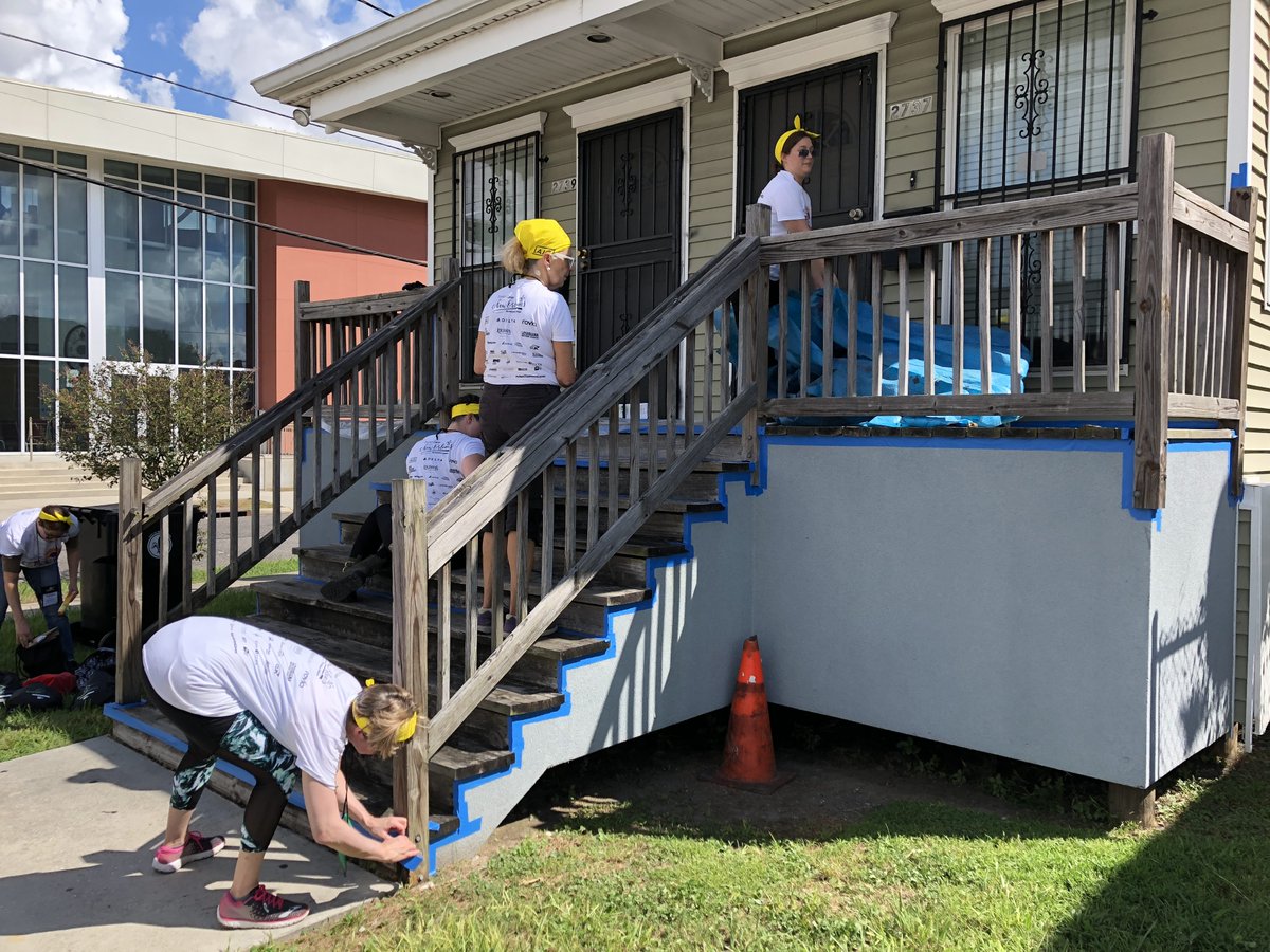 CLIAGlobal's tweet photo. We love giving back to cruise communities! Some of our team recently participated in a @TourismCares day of service in New Orleans! #ChooseCruise https://t.co/mAFqi4pvNU