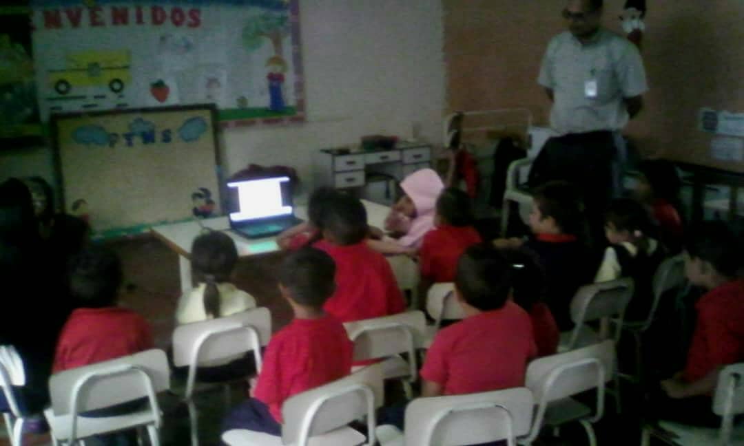 2. Felicitamos a los Detectives  Agregado Esdras Linares y Patricia Cabrita, Detectives Paulet Gonzalez y Emely Gonzalez por levantar la bandera preventiva de la Policía Científica. #CICPC