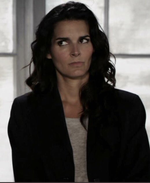 Ok and we are still behind the mouse 😩😩😝😝😄😄😄second day <a href="/Angie_Harmon/">Angie Harmon</a> @admirable_angie @AngieHInspirat1 <a href="/AnnalisaShion/">AnnalisaM</a> <a href="/Dinyklaassen/">Diny Klaassen</a> <a href="/andypandy184/">Andy Pandy B.</a> <a href="/CybermaryMaria/">cybermary</a> <a href="/jalberg8/">James</a> <a href="/Taina47/">Evelyn Rivera she/her/ella</a> @AHarmonTwangel <a href="/TeamTwangels/">TeamTwangels</a> <a href="/vbbneighbor/">Christina B.</a> <a href="/gladysclark51/">Gladys Clark</a> <a href="/ValerieMckenna/">Valerie McKenna</a>