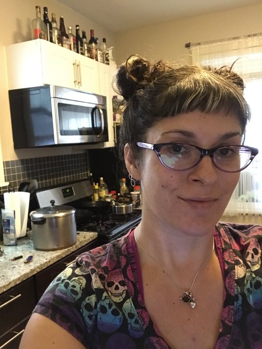 Kitchen witch time! Get me naked by tipping 123 at https://t.co/PZbCWldcYm on @chaturbate Still hoping