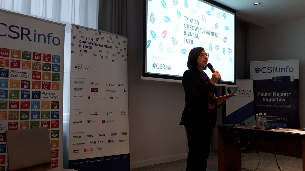 KrakowAirport's tweet photo. Świetna energia, mnóstwo inspiracji i ciekawych rozmów podczas krakowskiej konferencji #TOB2018 - #CSRinfo dziękujemy za zaproszenie 👍Jako partner konferencji mówiliśmy o wartościach, odpowiedzialnym biznesie i dbaniu o relacje #KrakowAirport #CSRwPL https://t.co/GKLBBsM3tu