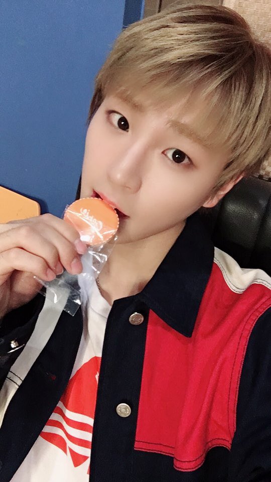 Hi_Goldenness's tweet photo. 니스들 달릴 준비됐나여??!!!!🤟🤟 https://t.co/4Vr3cmDXgz
