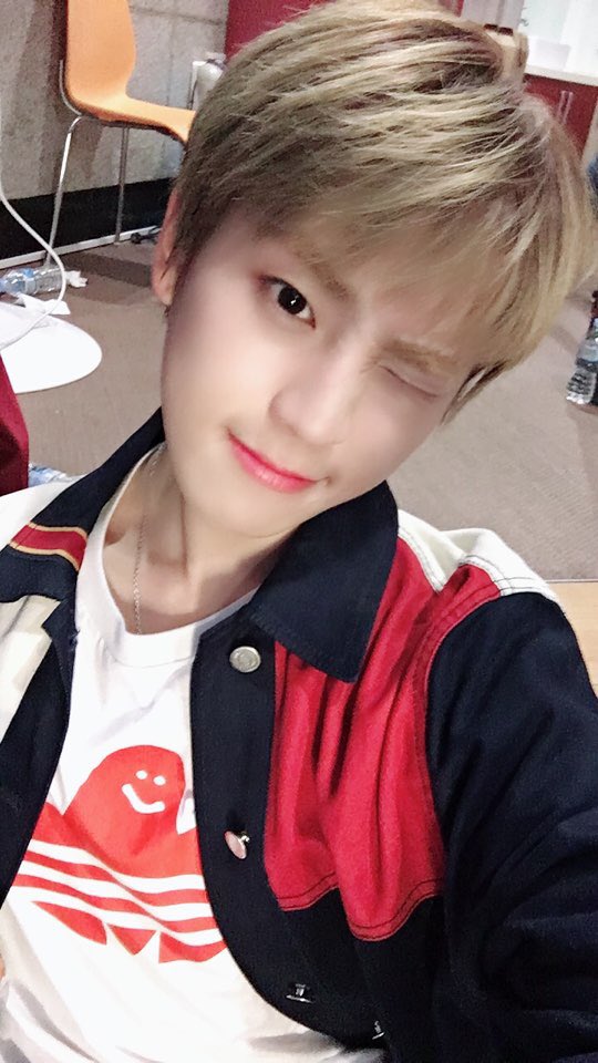 Hi_Goldenness's tweet photo. 니스들 달릴 준비됐나여??!!!!🤟🤟 https://t.co/4Vr3cmDXgz