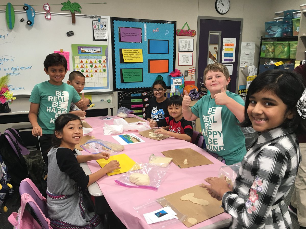 MsChalmers_cse3's tweet photo. We’re having a blast creating salt dough maps of land and water features! https://t.co/PYYCfzMiKb