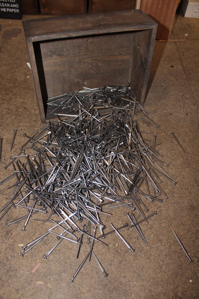 CoxsArchitect's tweet photo. We have a small stock of rose head nails for sale. 
£9.99 per LB. Size shown and next to it the quantity you get per LB
As follows:
35mm - 200 
40mm - 130 
50mm - 110 
75mm - 60 https://t.co/wpVMmvh8KL