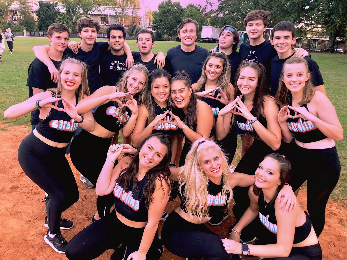 scpiphi's tweet photo. Our home, Carolina sure is sweet! Having the best Homecoming with the greatest gals &amp; the best partners! #UofSCHomecoming2018 #SweetHomeCarolina https://t.co/oBFToNshe2