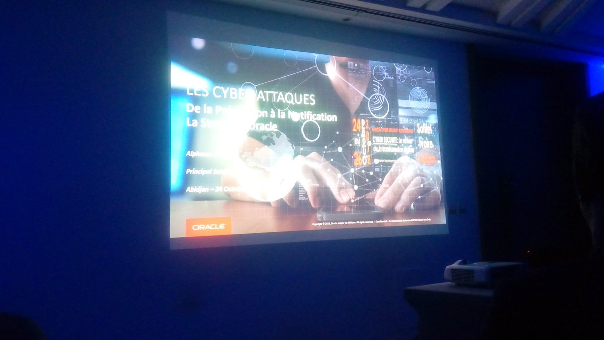 bigmensarl's tweet photo. #Conferences
Les #CyberAttaques 
De la prévention à la notification. La stratégie que propose #Oracle 
#africacsc2018 #BigMenGroup https://t.co/O2payhDpyw