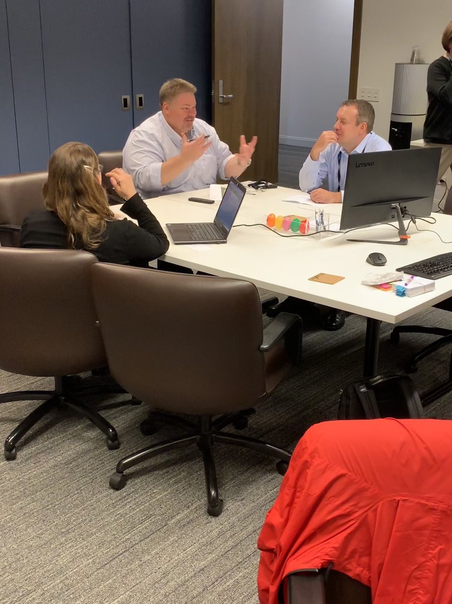 GetCrunchtime's tweet image. We’re off with the CrunchTime à la carte one-on-one sessions. Let the learning commence! #control2018