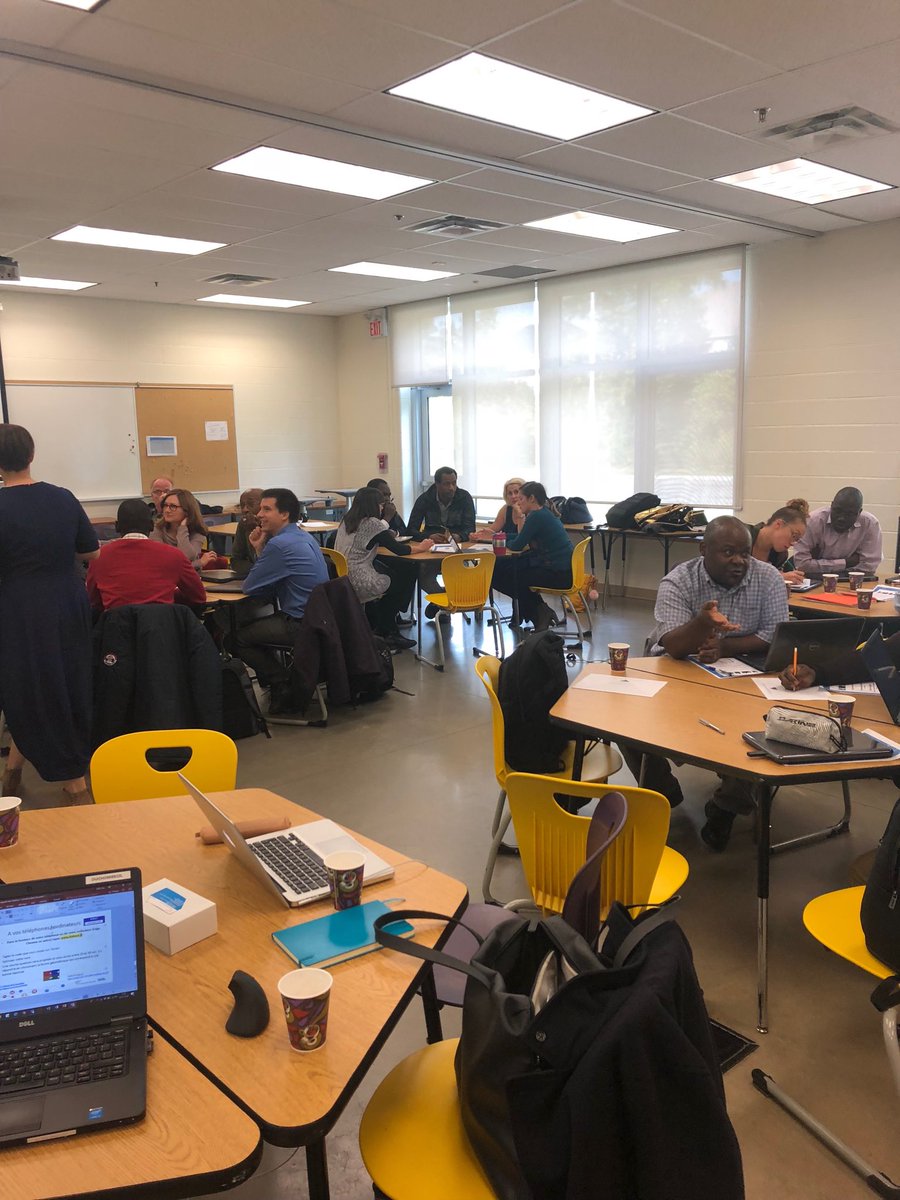 elkerrin's tweet image. Session #PIPNPE au secondaire ⁦@CSViamonde⁩ . Après avoir vécu un cercle de paroles, les enseignants sont en action pour travailler la pyramide RAI. En après-midi, on travaille l’évaluation ⁦@alex_eroff⁩ ⁦@anabeldasilva⁩ ⁦@sameramraneedu⁩
