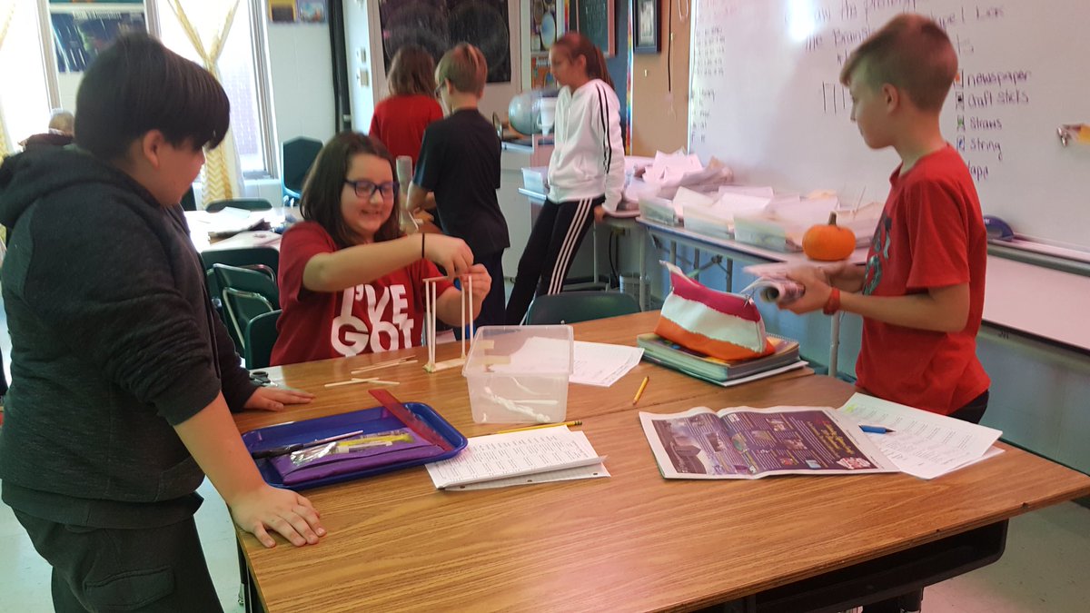 DeSotoVineland's tweet photo. ⚖️Great things going on in Vineland classrooms🎃
*How-To Carve a Pumpkin writing
*Engineering and Design of a device to hold a pumpkin https://t.co/ziRLbfsdt7