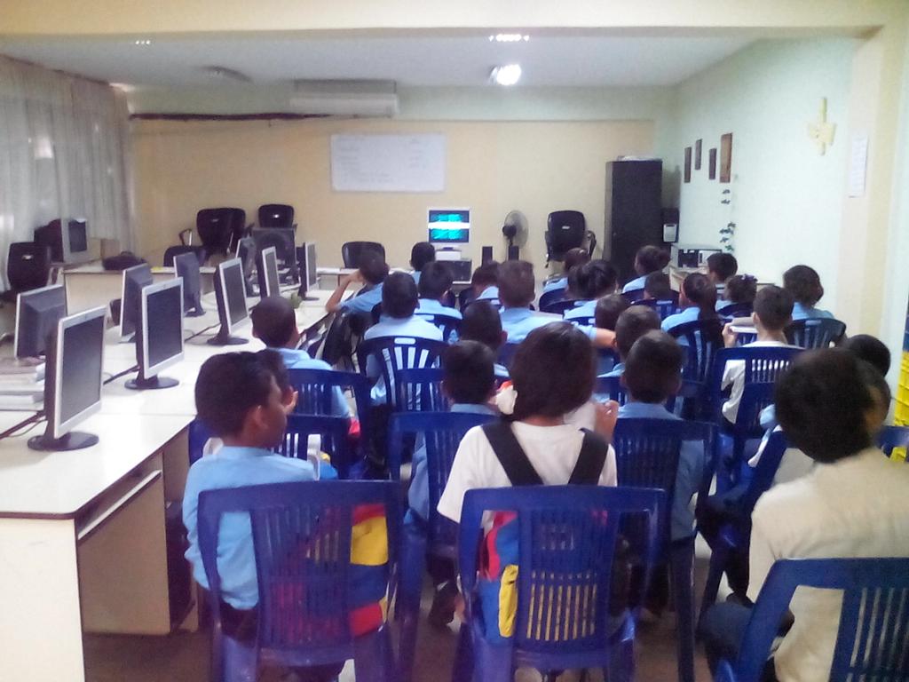 cbit_LN_Cajigal's tweet photo. Grupo de Participación Creación y Recreación de Informática CBIT LN Cajigal video referente al origen del computador Discusión socializada sobre el tema dado @MPPEDUCACION @vane_prieto @SalaAnzoategui @psuvaristobulo @fbitanzoategui @vane_prieto @lgarcia969 @carcast02 https://t.co/sL9EYLXqGv