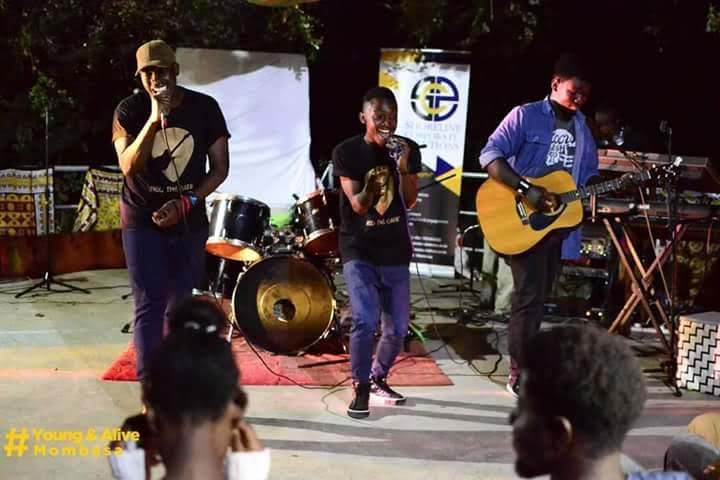 Neotheband's tweet photo. @unicode after #AfricaEmoji make it to our #keyboards #AfricanMusic then make it to @billboard @Neotheband https://t.co/fJjSZ2yPkt