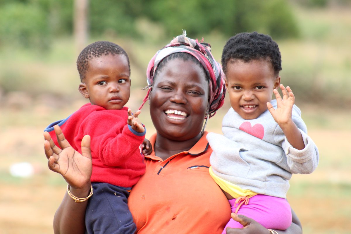 WeActForChange's tweet photo. Santshite Preschool in #Limpopo is looking after the children in their community and preparing them for the next phase in their lives. Head over to the #ShopriteCommunityNetwork to read about more organisations that #ActForChange -> https://t.co/afnN7QWy0T https://t.co/92VSq1lvs0