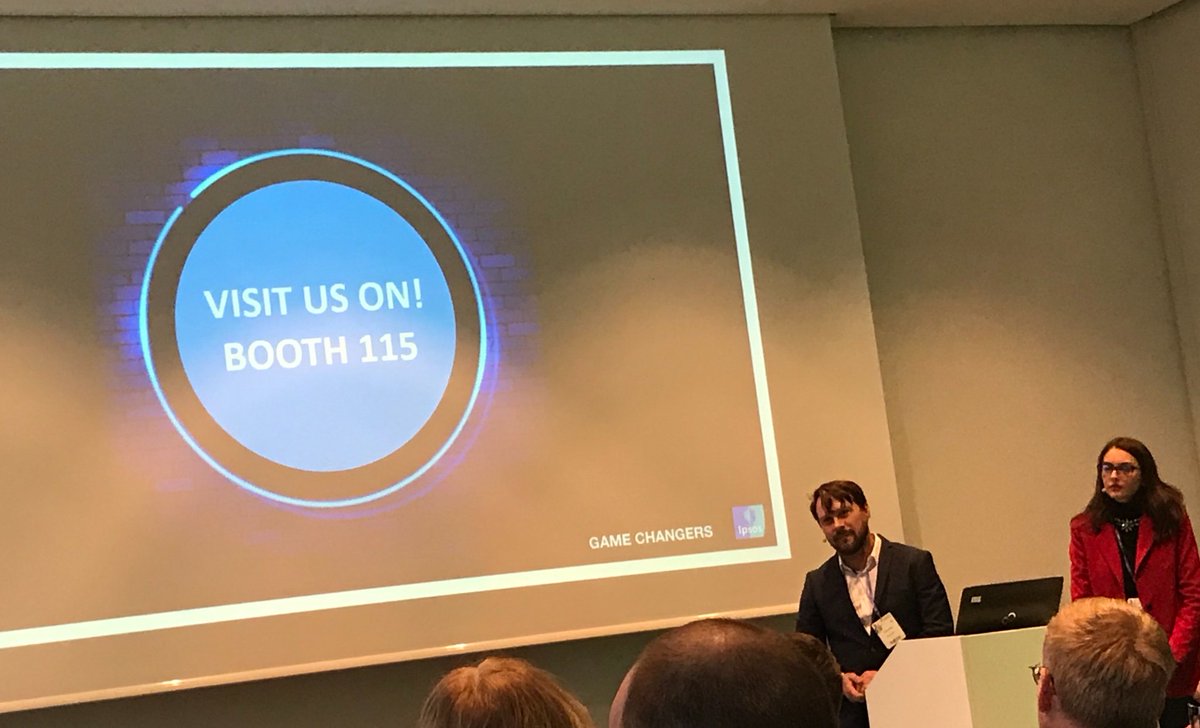IpsosGermany's tweet photo. Spannende Diskussionsrunde auf der @ResearchResults zum Thema #Onlineforschung: Stefan Maas und Elena-Diana Dima stellen die Ipsos Pilot-Studie zu Unternehmensbewertungen und Kunden-Feedbacks auf Online-Bewertungsplattformen vor. #rr18 https://t.co/knwJg6Lfy5