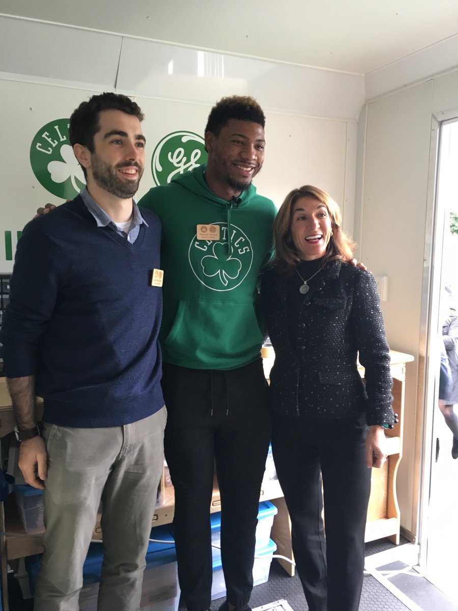 KelliLWells's tweet photo. Yesterday was a slam dunk with the @celtics, students at @McCormackMiddle, @alethealucia @ Aidan from the BCL and @smart_MS3 & @MassLtGov! A huge thank you to all involved for the great day!
#massstemweek #massstemweek18 #celticsassist https://t.co/7OUUU2pCBR