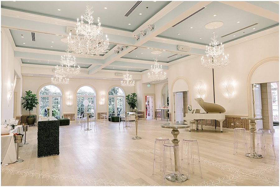 MarriedInPB's tweet photo. We are so excited to share a First Look at the newly renovated Coral Ballroom at #ColonyPalmBeach! // 📸 #MIPBFamilyMember #Blink&amp;CoPhotography // #luxuryweddingvenue #palmbeachwedding #colonypbweddings

https://t.co/zbWnbwLQSd https://t.co/JOqXCHTZlw