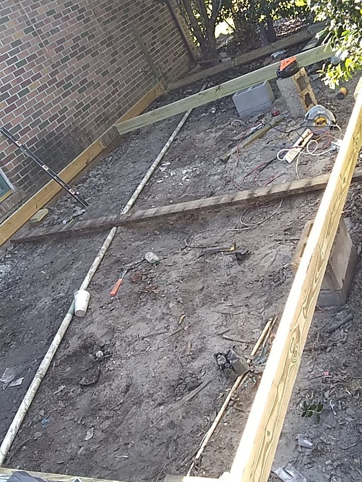 BinkDoubler's tweet photo. My project this am 💰 
#Carpentry #Deckrebuilt https://t.co/0nRCmmhpU1