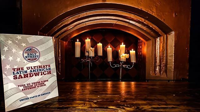 Have you tried 'The united tastes of America' yet?
Check out our pop-up kitchen @salt_street_bristol

#SaltStreet #Popup #kitchen #americanstyle #bristol247 #bristolfoodie #bristoldrinks #SteamBristol #steaming #Pub #americataste #tasteofamerica #sandwic… ift.tt/2qas0Vc