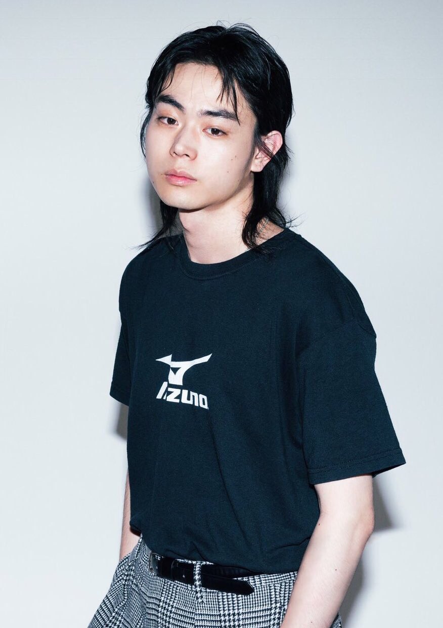 羊 Sur Twitter いつのかわからないけど 小松菜奈さんが若干ウルフヘアーっぽい髪型していて脊髄反射でナナスダを感じ取った 羊 Sur Twitter いつのかわからないけど 小松菜奈さんが若干ウルフヘアーっぽい髪型していて脊髄反射でナナスダを感じ取った