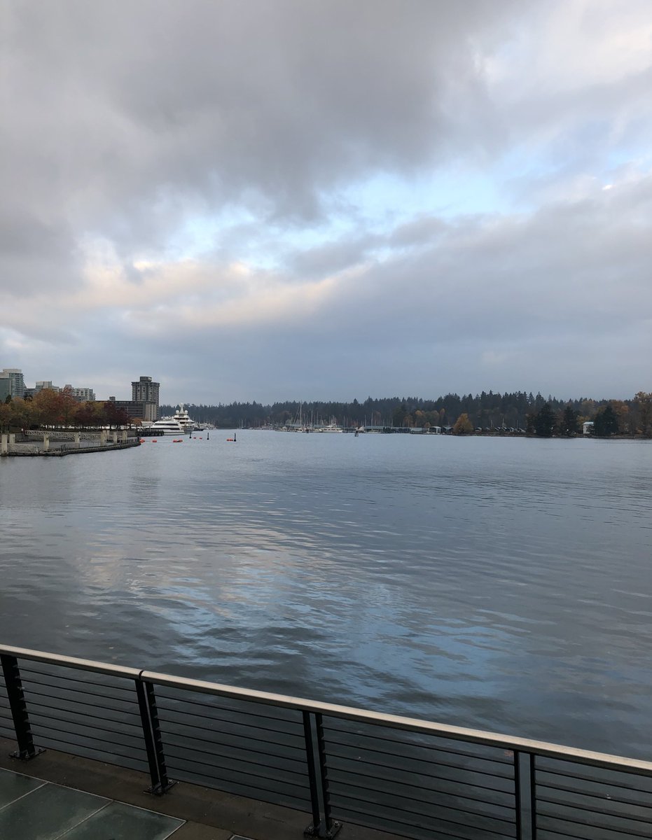 Eger24's tweet image. Lovely morning walk along the seawall in Vancouver including a history piece on Rosie the Riveter - a perfect tie in to many of the issues discussed over the last 3 days at the @carwh_ca #CARWH2018 #workorganization #workplacehazards #safety #interventions #womenandwork