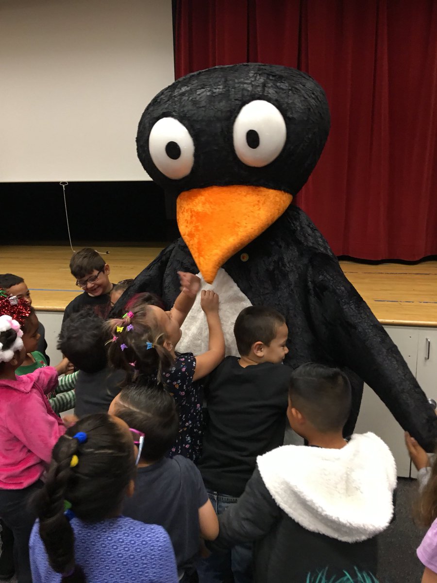 Vicky_Wilhite's tweet image. Jiji in the house!!! @BosLangAcademy @jackyyrg @CajonValleyUSD @STMath #SeetheMath #Kindergarten @MindShiftKQED