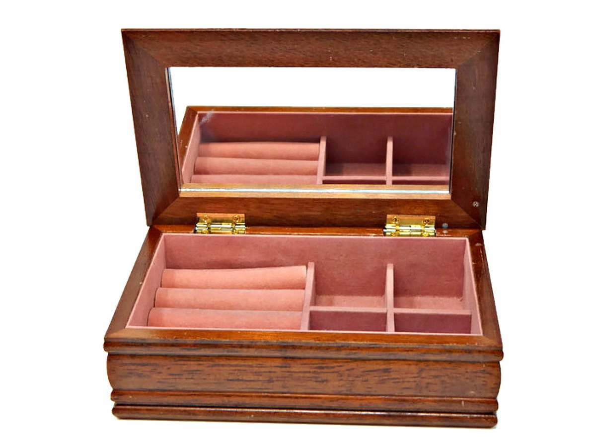 eevintage's tweet image. etsy.me/2yw6XRm #Small #BurrWalnutWoodJewelryBox with #RingOrganizer #Mirror and #Fou Sections #vintage #jewelrybox #burrwoodbox #1960s #midcentury #vintagejewelrystorage #gotvintage