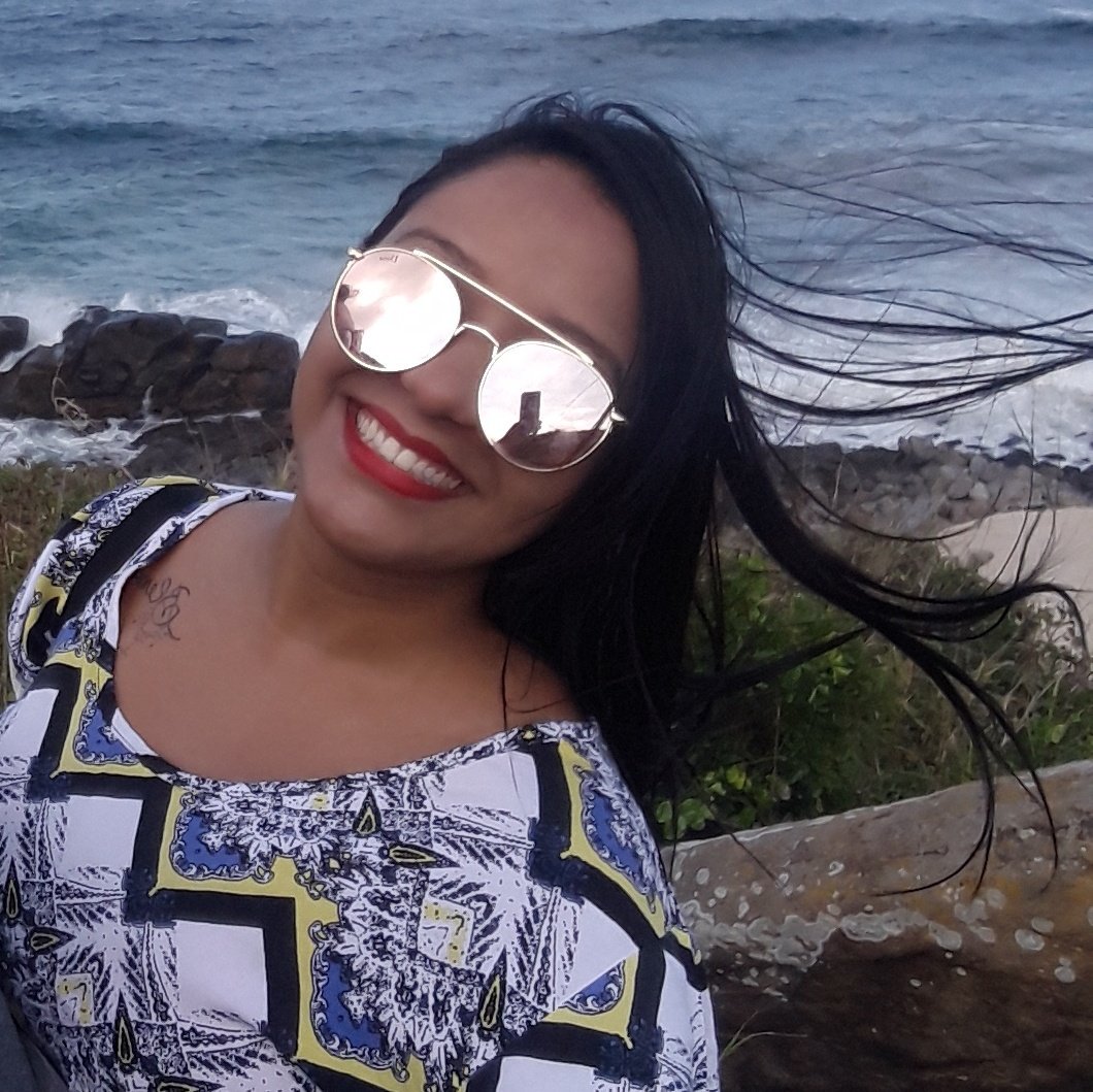 MilleSilva021's tweet photo. Em meio a tempestade, confie em Deus 🌻🍃
#GrumariBeach https://t.co/BP6Hn3fV15
