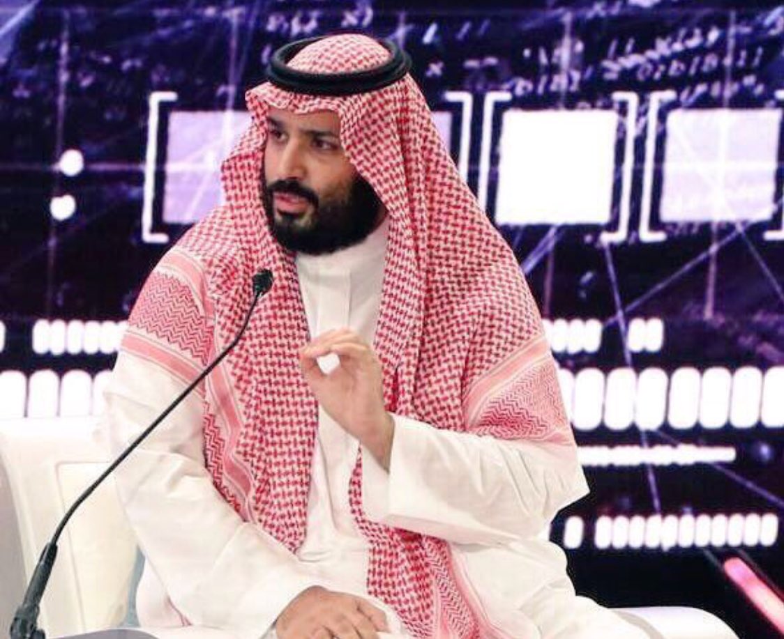 كلمات محمد بن سلمان في مؤتمر الاستثمار حقيقية .. متفائلة .. جامعة للكلمة .. ومعركته الشخصية في تنمية المنطقة نحن معه فيها بالحال والمال  .. وأقول له : همم الجبال التي يملكها السعوديون تستطيع أن توحد وتحرك المنطقة لبناء مستقبل حقيقي ومستقر ومزدهر للعرب .. جميع العرب .