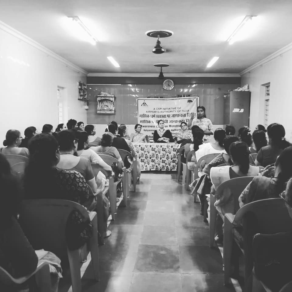 deepapawar6's tweet photo. Conducted the Session with women's topic on #reproductivehealth and #mentalhealth #bodydignity @mariwalahealth thanks for airport authority csr initiative @riseupforgirls @CIIFoundation @ReproRights @repro https://t.co/ivYac0U8kY