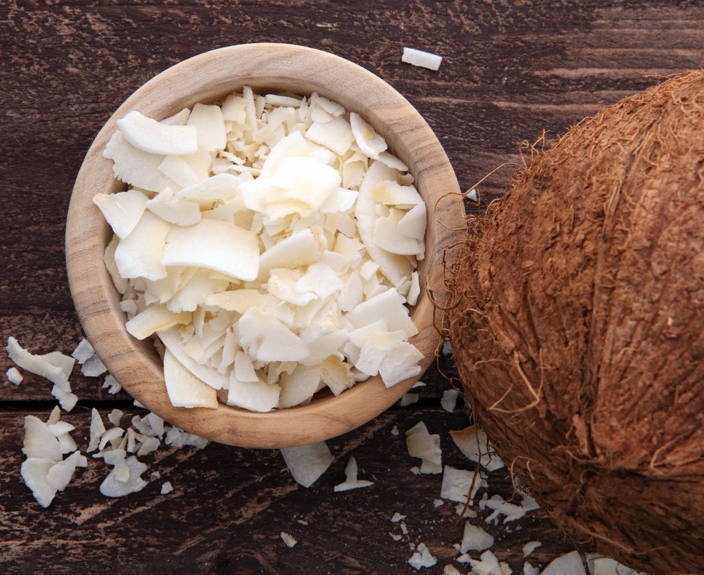 Anna_and_Sarah's tweet photo. Delicious coconut chips 😍🥥 They're organic, nutritious, perfect snacks, contain healthy fats and dietary fiber and irresistibly delicious ❤ Check the link to order some 💁

https://t.co/IZZyBExqpy

#nuts #coconut #coconutchips #tropical #organic #organicfood #annaandsarah https://t.co/nXemtbAUSL